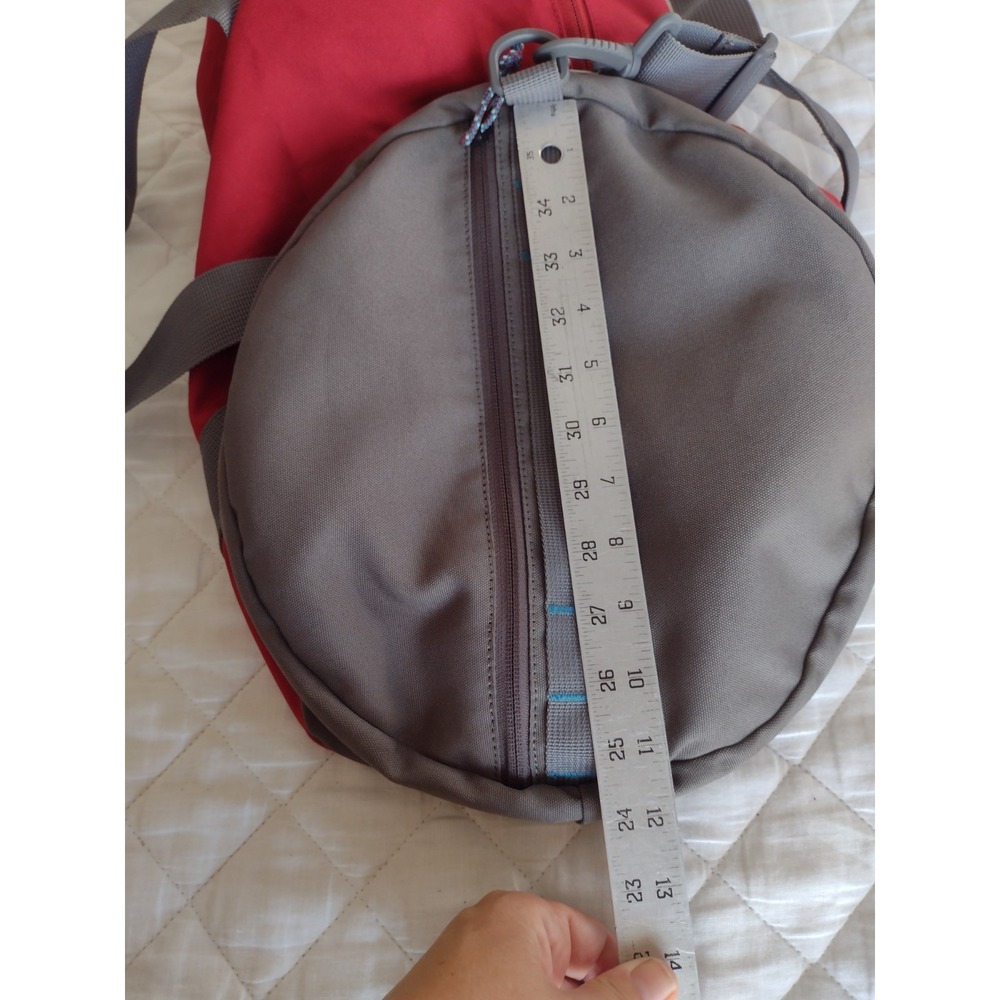 REI CO-OP Roadtripper Small 40L Duffel Bag Red Travel Gear Luggage Strap Outdoor - Picture 4 of 7